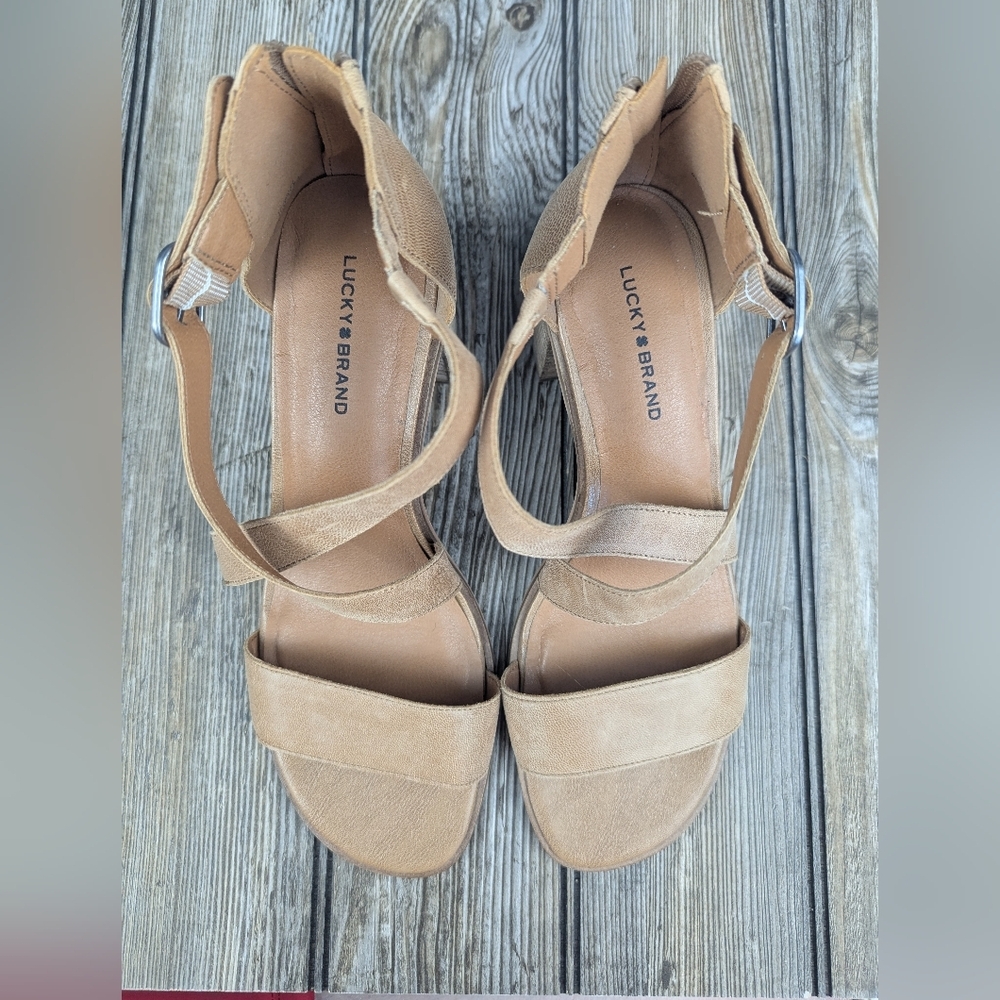 Lucky Brand Size 9.5 Heels/Sandal Like New - Picture 14 of 14